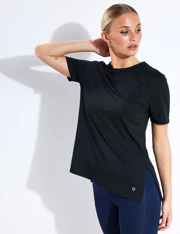 Scoop Neck Mesh Back T-shirt - Black