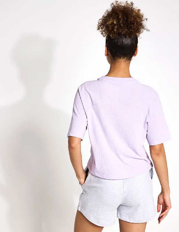 Moisture-Wicking T-Shirt - Pastel Lilac