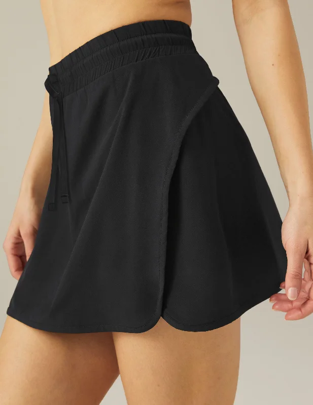 Stretch Woven In Stride Lined Skirt