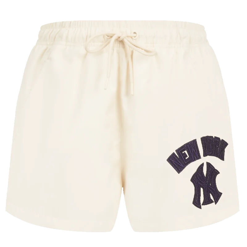 MLB NEW YORK YANKEES TRIPLE TONAL WOMEN'S WOVEN SHORT (EGGSHELL)